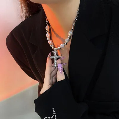微信女生御姐头像高冷真人