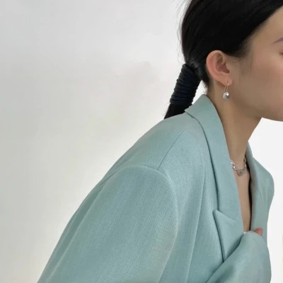 微信女生御姐头像高冷真人