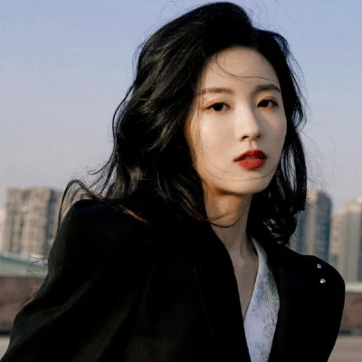 微信女生御姐头像高冷真人