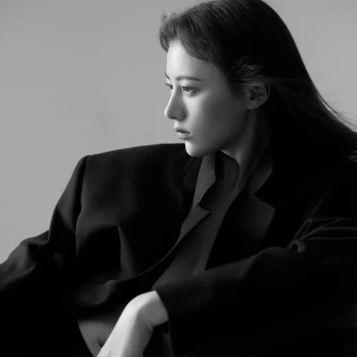 黑白系头像女高冷
