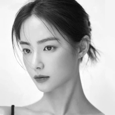 黑白系头像女高冷