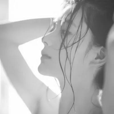 黑白系头像女高冷