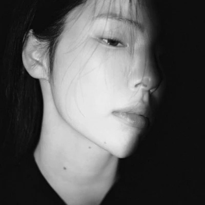 黑白系头像女高冷