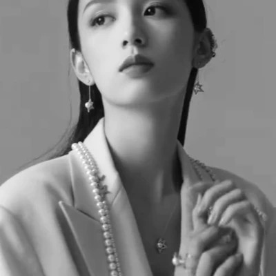 御姐女头像高冷气质