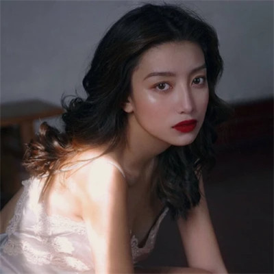 御姐女头像高冷气质