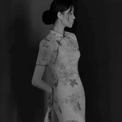 黑白头像女生冷酷霸气