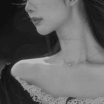 黑白头像女生冷酷霸气