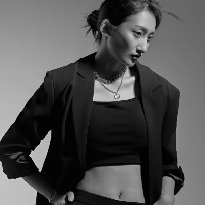 黑白头像女生冷酷霸气