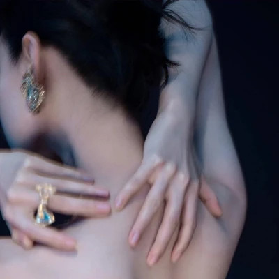 又A又飒的女生头像