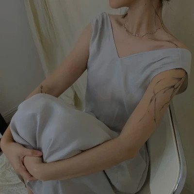 又A又飒的女生头像