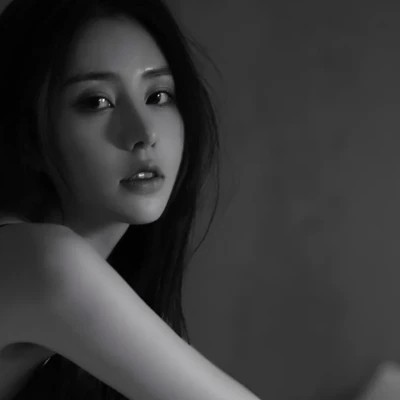 又A又飒的女生头像