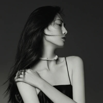 又A又飒的女生头像