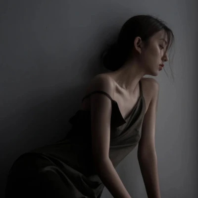 又A又飒的女生头像