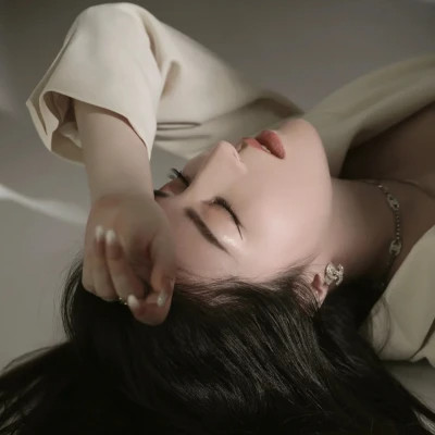 又A又飒的女生头像