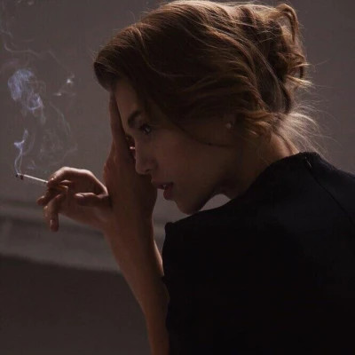 又A又飒的女生头像