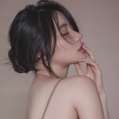 又A又飒的女生头像