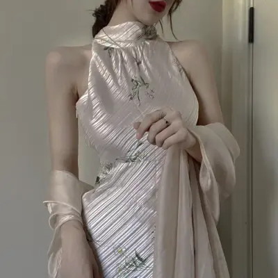 孤傲冷艳淡漠女生头像