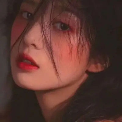 高级感美女头像