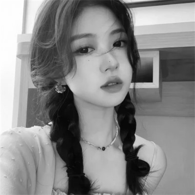 黑白气质美女头像图片