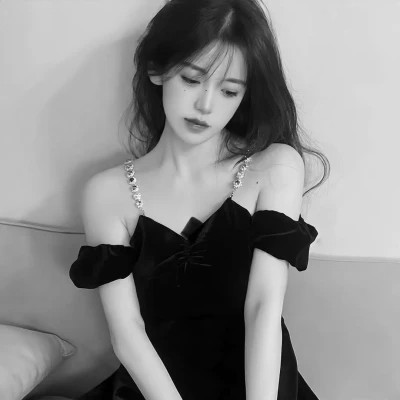 黑白气质美女头像图片