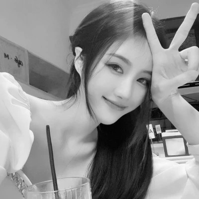 黑白气质美女头像图片