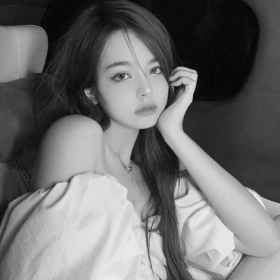 黑白气质美女头像图片