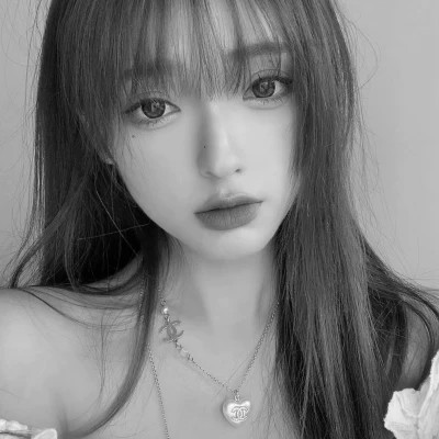黑白气质美女头像图片