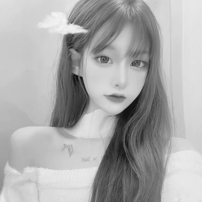 黑白气质美女头像图片