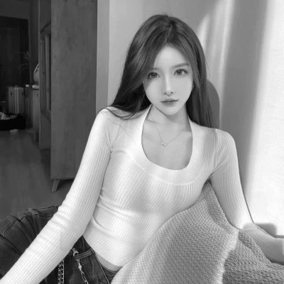 黑白气质美女头像图片