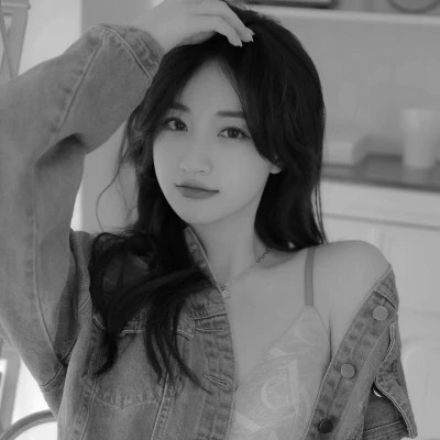 黑白气质美女头像图片