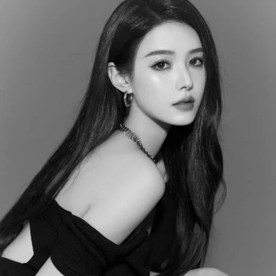 黑白气质美女头像图片