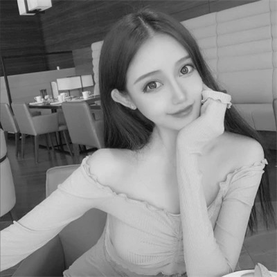 高质量黑白温柔女头像