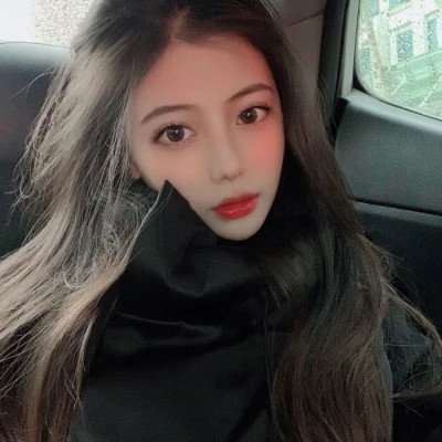 2025最流行的微信头像图片女