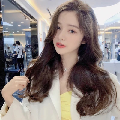 2025最流行的微信头像图片女