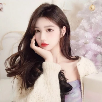 2025最流行的微信头像图片女