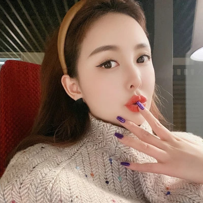 2025最流行的微信头像图片女