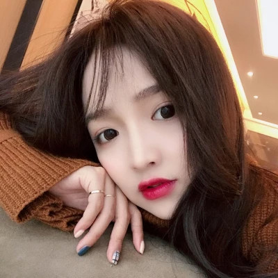 2025最流行的微信头像图片女