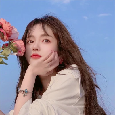 微信女生温柔干净的头像