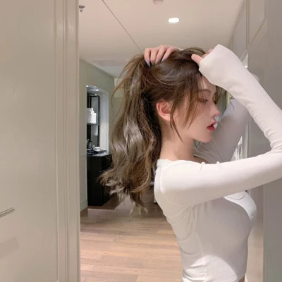 微信女生温柔干净的头像