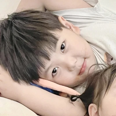 小学生情侣头像真人可爱一对