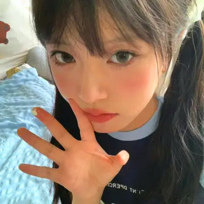 头像2025最新款女真人