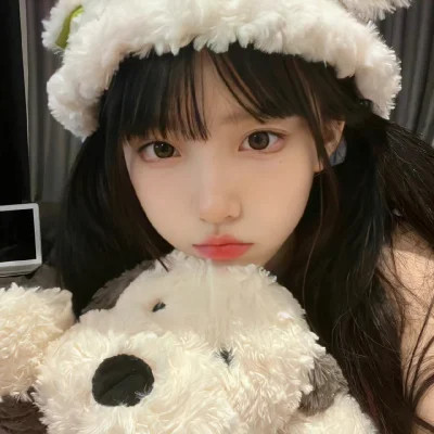 头像图片大全2025女生真人