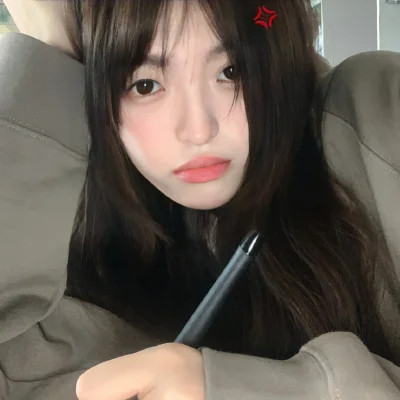 头像图片大全2025女生真人