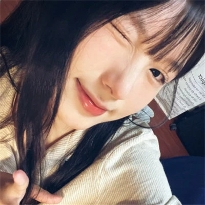 头像图片大全2025女生真人