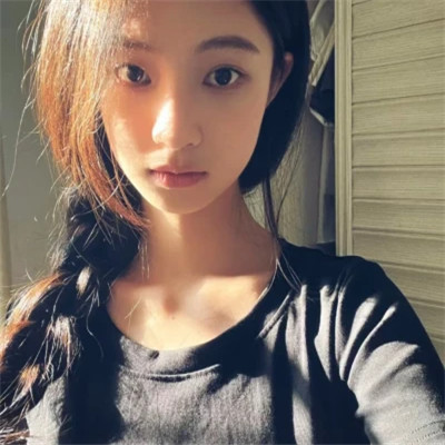 头像图片大全2025女生真人