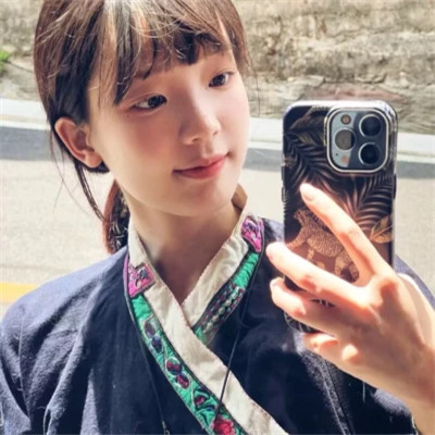 头像图片大全2025女生真人