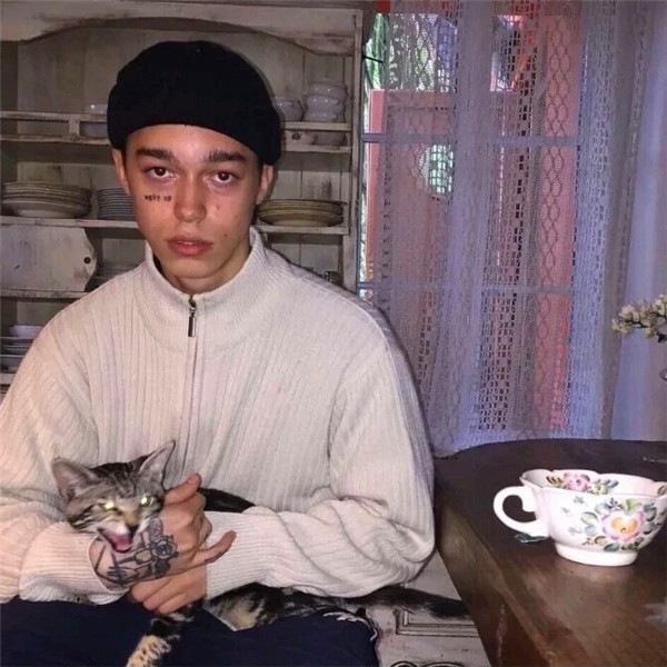 戒哥高清头像图片