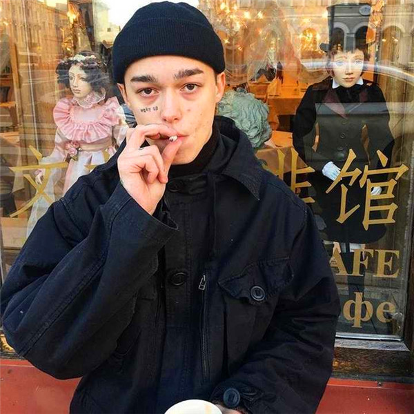 戒哥高清头像图片
