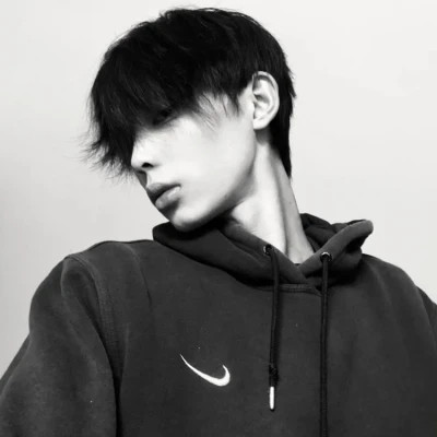 2025男生高清真人帅气头像