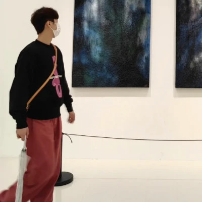 2025最火真人男生微信头像